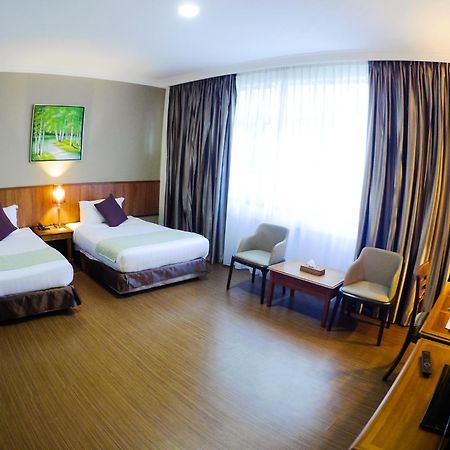 Starlodge Kampong Jerudong Екстер'єр фото