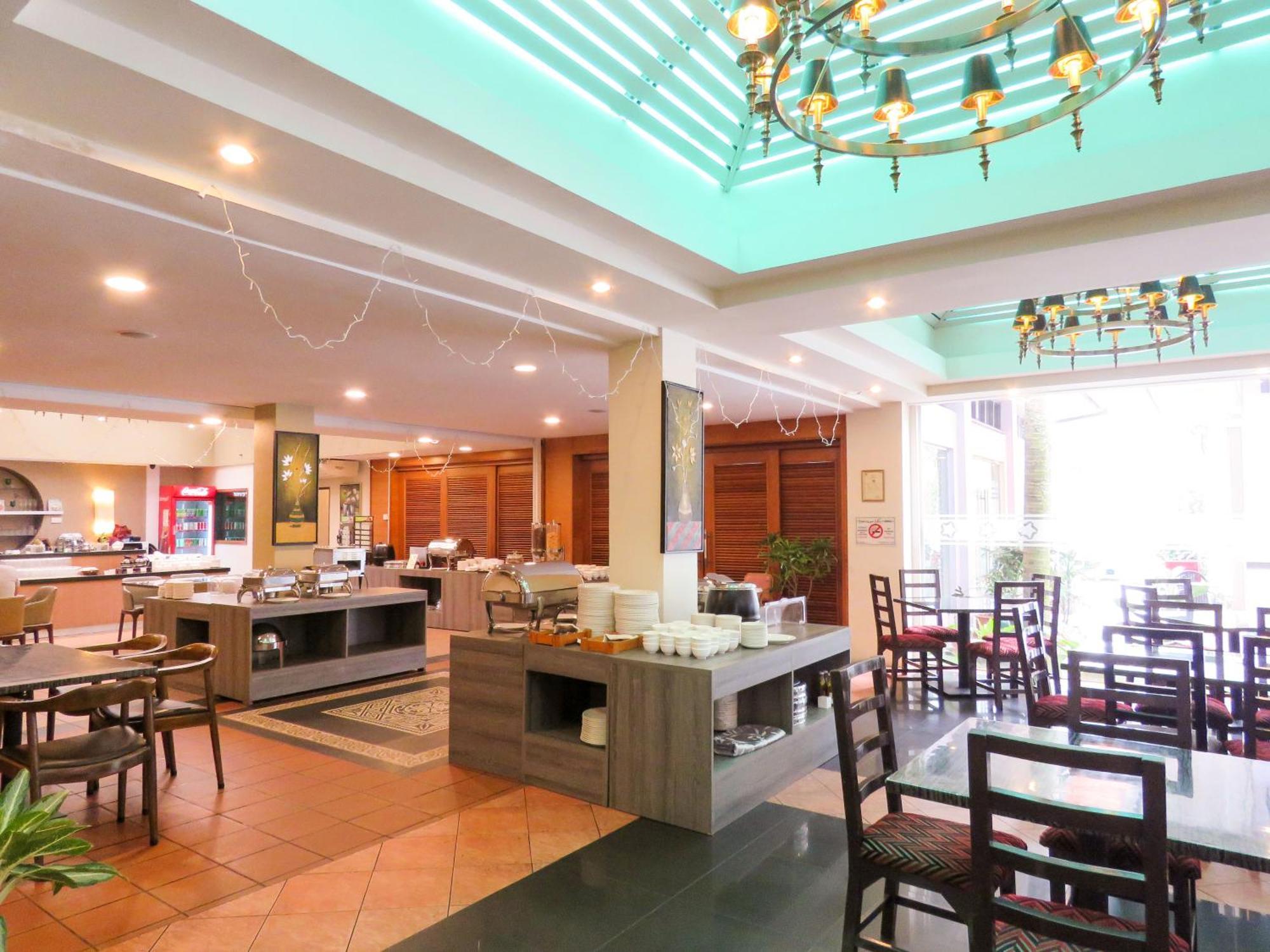 Starlodge Kampong Jerudong Екстер'єр фото